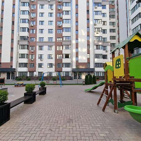 Center Candle Apartment Chisinau Eksteriør bilde