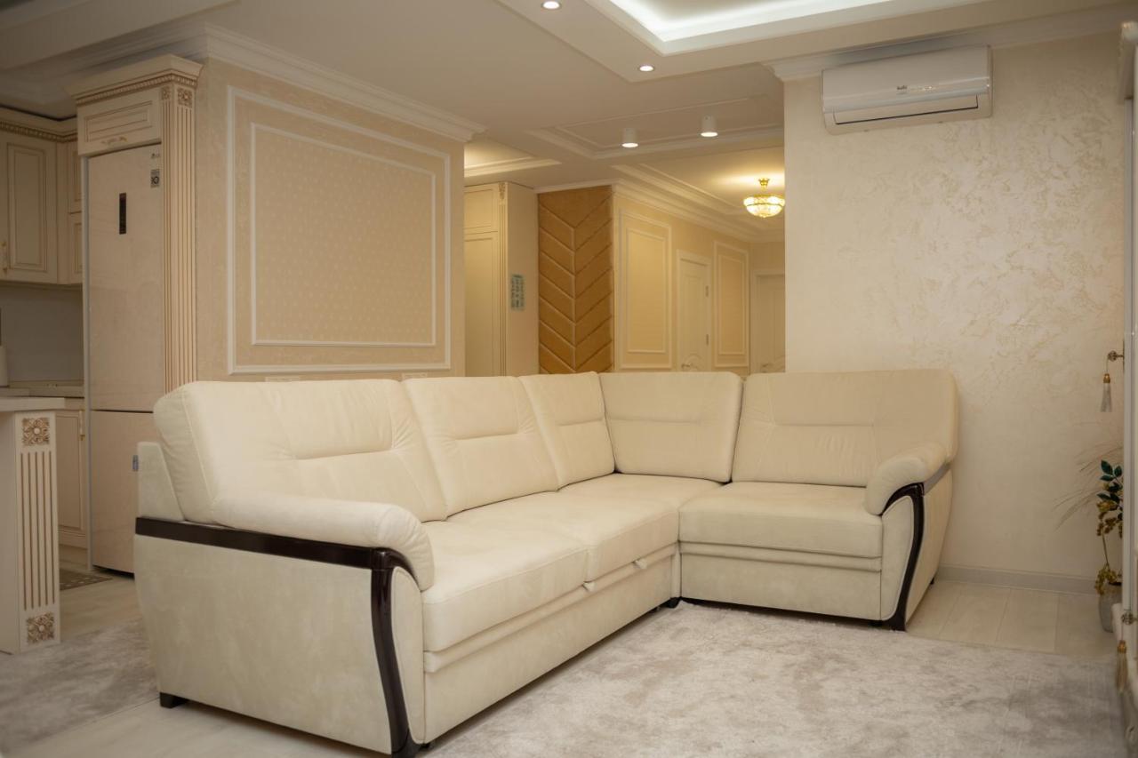 Center Candle Apartment Chisinau Eksteriør bilde