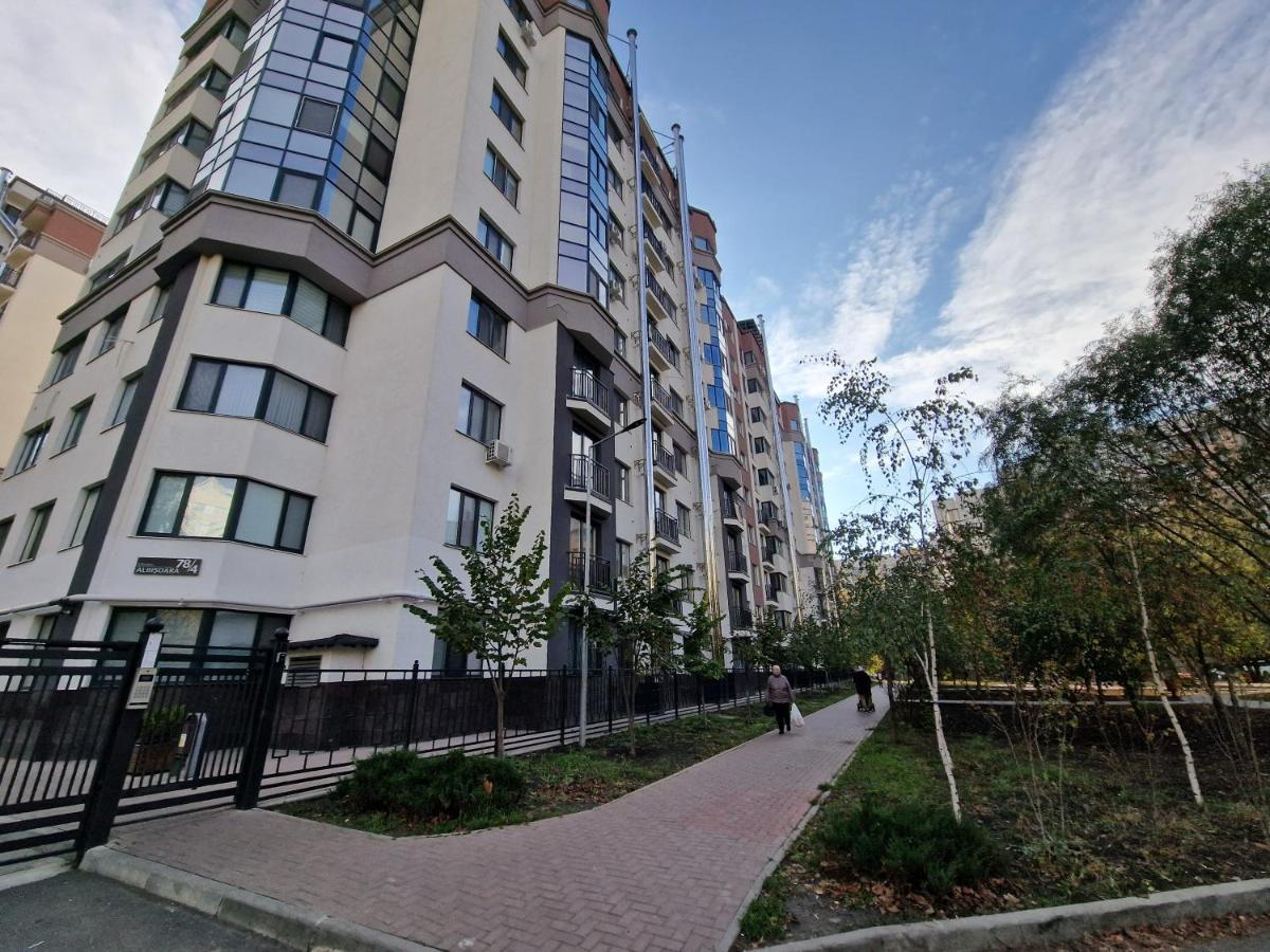 Center Candle Apartment Chisinau Eksteriør bilde